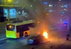 Avcılar D-100 yan yolda otomobil alev aldı