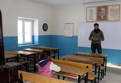 Önceki okulunun tek öğrencisiydi, şimdi 32 arkadaşı var