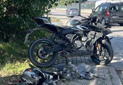 Minibüsle çarpışan motosikletin sürücüsü ağır yaralı