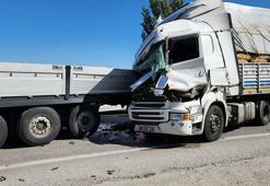 2 TIR çarpıştı; 3'ü ağır, 4 yaralı