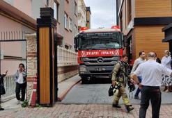 Bakırköy'de okulun sistem odasında çıkan yangın söndürüldü