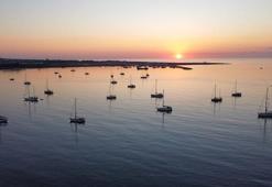 İsrail'in Küresel Sumud Filosu'nda alıkoyduğu 4 İtalyan parlamenter serbest bırakıldı