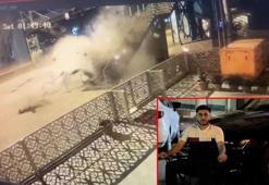 Otomobilin üst geçit merdivenlerine çarptığı kaza kamerada; 1 ölü