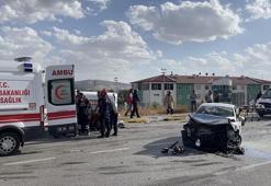 Karşı şeride geçen otomobil zincirleme kazaya yol açtı: 1 ölü, 4 yaralı