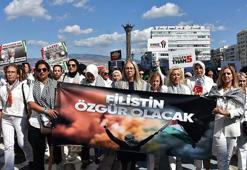 Filistin'e destek için beyaz giyinen AK Parti'li kadınlar zincir oluşturup, sessizce yürüdü
