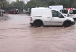 İzmir'de sağanak etkili oluyor; en çok yağışı Dikili aldı