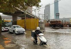 İzmir'de sağanak etkili oluyor; en çok yağışı Dikili aldı