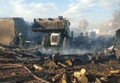 Ardahan’da çıkan ağır yangınında 23 hayvan öldü