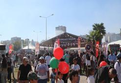 Adana Lezzet Festivali'ne 2'nci gününde yoğun ilgi