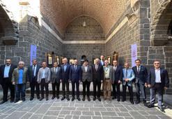 Selam Ayetleri Hat Eserleri sergisi, Diyarbakır'da açıldı