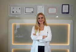 ‘Uykusuzluk ve alkol küme baş ağrılarını tetikleyebilir’