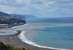 Zonguldak’ta deniz çamur rengine büründü
