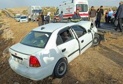 Mardin'de otomobiller çarpıştı: 4 yaralı