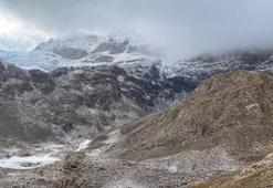 Van'ın yükseklerine kar yağdı