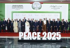 Cumhurbaşkanı Erdoğan, Barış Zirvesi'nde aile fotoğrafı çekimine katıldı