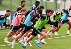 Beşiktaş kondisyon ve taktik çalıştı