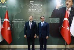 Bakan Fidan, AK Parti Dış İlişkiler Başkanı Sırakaya ile görüştü