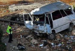 Tarım işçilerini taşıyan minibüsün şarampole yuvarlandığı kazada ölü sayısı 7'ye çıktı