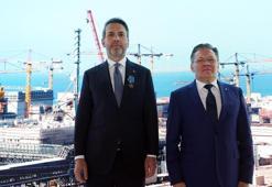 Rusya’dan Bakan Bayraktar’a iş birliği nişanı