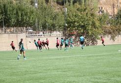 Yüksekova Spor Kadın Futbol Takımı, Giresun Sanayi Spor’u 5-0 mağlup etti