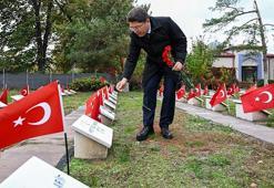 Bakan Tunç, Bükreş Türk Şehitliği’ni ziyaret etti