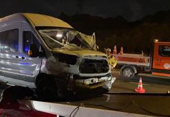 Beykoz'da servis minibüsü devrildi: 3 yaralı
