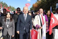 Üniversite öğrencilerine yaz okullarıyla erken mezuniyet şansı