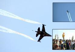 SOLOTÜRK'ten Kayseri semalarında gösteri uçuşu