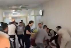 Hastanede, husumetli 2 aile fertleri arasında kavga; 3 yaralı