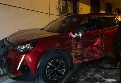 Eyüpsultan'da yokuş aşağı inen otomobil park halindeki 8 araca çarptı