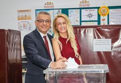 KKTC Cumhurbaşkanı adaylarından CTP Genel Başkanı Erhürman, oyunu kullandı