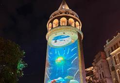 Galata Kulesi, Sıfır Atık Forumu kapsamında çevre temalı görsellerle aydınlatıldı