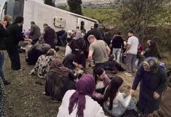 Denizli’de tur otobüsü devrildi; 1 ölü, 32 yaralı