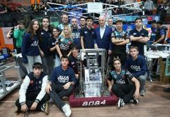 Ümraniye Robot Yarışları’nda öğrenciler hünerlerini sergiledi
