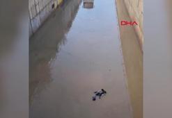 Hatay’da sağanak nedeniyle otoyol çöktü, yolları su bastı, denizde hortum çıktı