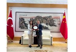 ULUSKON Başkanı Atasoy, Çin'in Ankara Büyükelçiliğini ziyaret etti