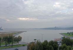 İzmir Körfezi’nde kirliliğe bağlı kötü koku sahillerde etkisini artırdı