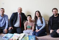 Kol ve bacakları olmayan Nakşin, ilk lise dersini evde öğretmeniyle yaptı