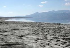 50 yılda Burdur Gölü'nün 94 kilometrekare yüzey alanı yok oldu
