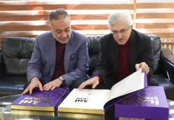 ‘İlahi Çizgiler – Hat Sanatının Öncüleri’ kitabı sanatsal ve tarihsel yönleriyle değerlendirildi