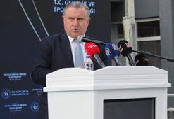 Bakan Bak: Sporun birleştirici gücünü kullanıyoruz