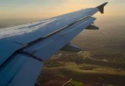 ABD'de yolcu uçağı acil iniş yaptı