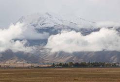 Cilo-Sat Dağları zirvesi beyaza büründü