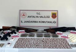 Narkotik operasyonunda 7 şüpheli tutuklandı; uyuşturucular soda şişesinden çıktı