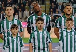 Konyaspor, kazada ölen Mevlüt öğretmenin çocuklarına verdiği sözü yerine getirdi