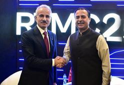 Bakan Uraloğlu, Pakistan Federal Denizcilik Bakanı Anwar ile görüştü