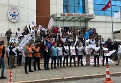 İzmir'de Çiğli Belediyesi memurlarından iş bırakma eylemi