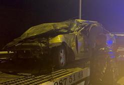 Bolu Dağı Tüneli çıkışında otomobil bariyerlere çarptı: 1’i ağır 3 yaralı