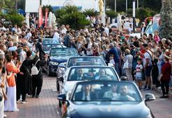 62’nci Altın Portakal'da 'geleneksel kortej' yapıldı