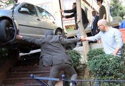 Şişli'de yokuştan kayan otomobil çocuk parkına girdi